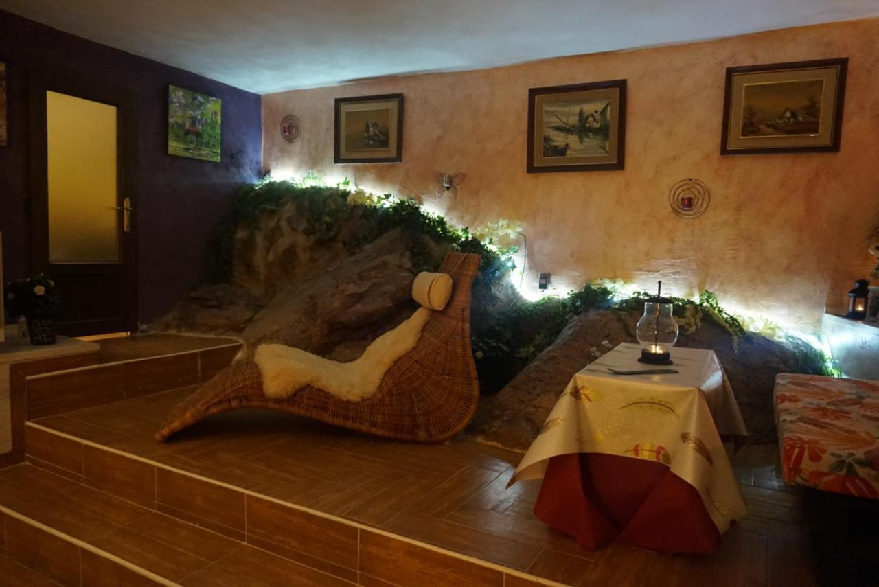 Отель Lantica Roccia Мансанарес-эль-Реаль Экстерьер фото